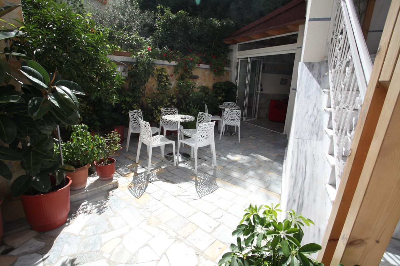 Alen Bar Hotel Tirana Exterior photo